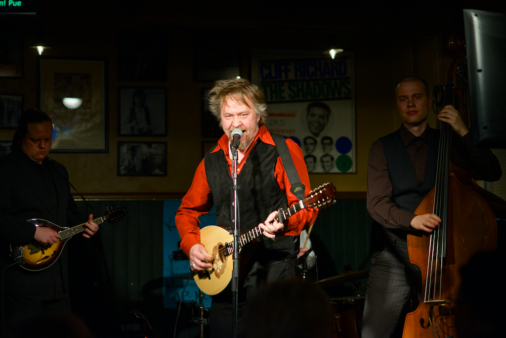 Jari Rättyä & Käärmekeitto AP Klubi